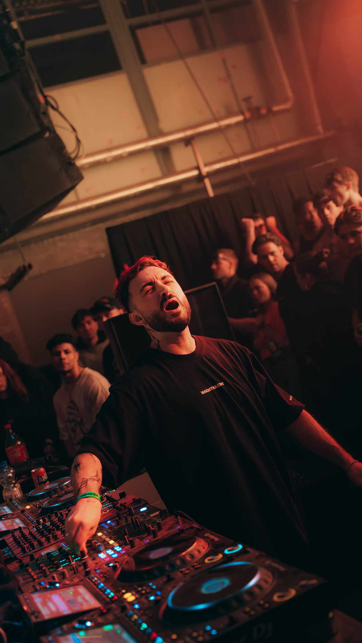 Loading... just a sec